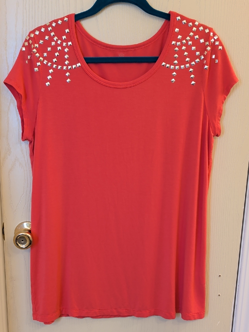 Lafei Nier Coral Studded Scoop Neck Top Women’s Size L Rayon Spandex